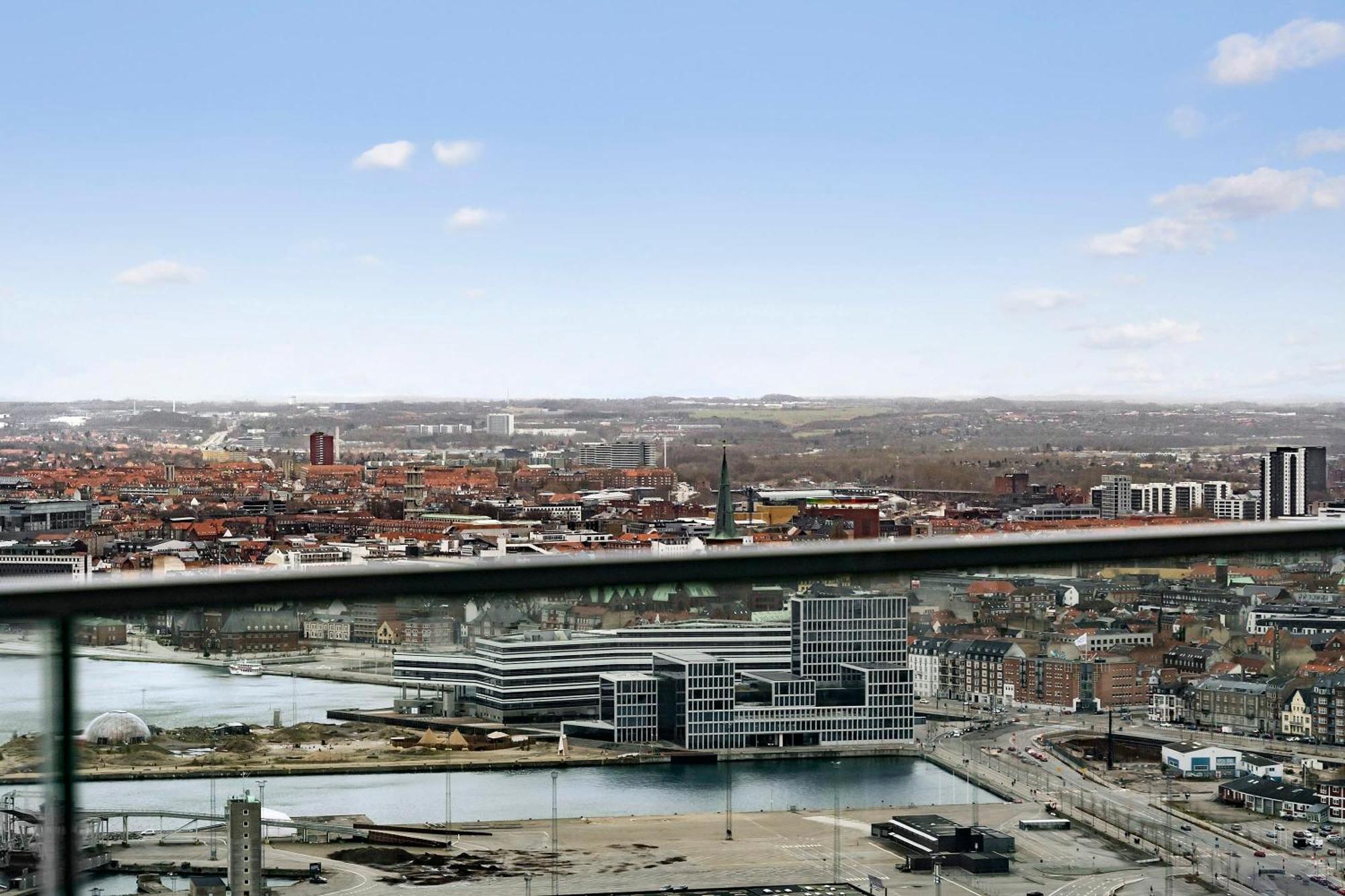 Penthouse Paradise On 39Th Floor Apartment Arhus Bagian luar foto